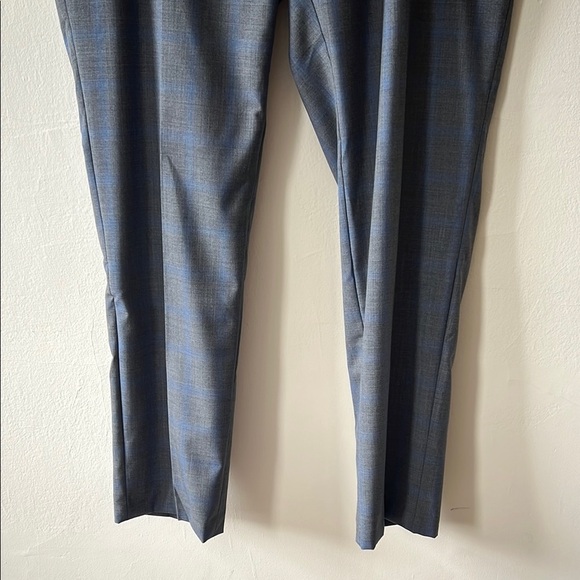 Lauren Ralph Lauren | Blue Dress Pants Classic Straight-Leg | Size 42W x 32L - Picture 3 of 5